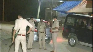 बिहार में शराब से लगातार मौतों के बाद जागी नीतीश सरकार, ताबड़तोड़ छापेमारी में 568 से अधिक लोग गिरफ्तार
