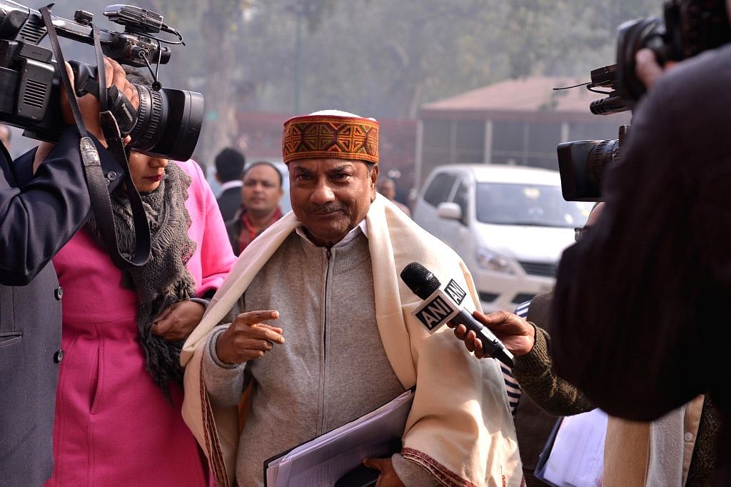 सोनिया गांधी ने कांग्रेस की अनुशासन समिति का पुनर्गठन किया, एके एंटनी को बनाया अध्यक्ष