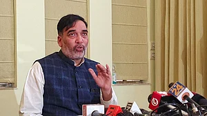प्रदूषण के कारण दिल्ली सरकार के 50 प्रतिशत कर्मचारी घर से काम करेंगे :पर्यावरण मंत्री गोपाल राय