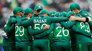 T20 World Cup: ऑस्ट्रेलिया के खिलाफ सेमीफाइनल मैच से पहले पाकिस्तान के लिए बुरी खबर! लग सकता है बड़ा झटका