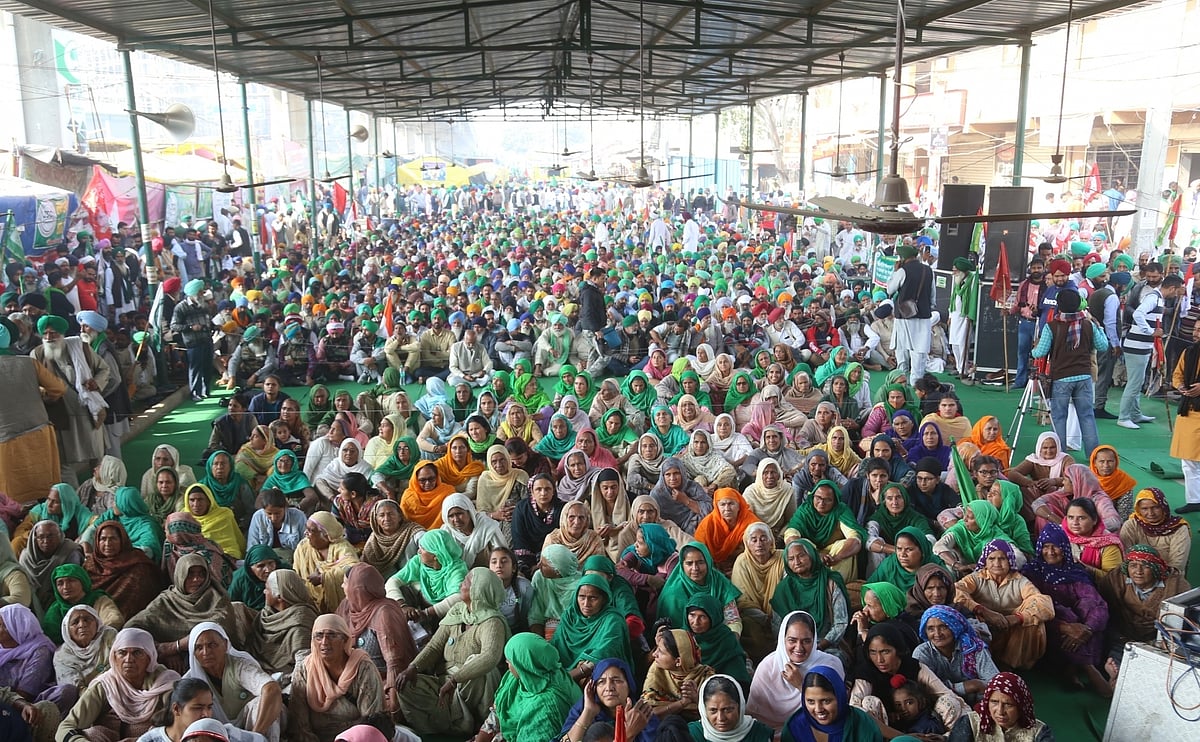 कृषि कानूनों की वापसी का विधेयक सरकार ने लोकसभा में किया सूचीबद्ध, सोमवार को ही सदन में किया जाएगा पेश