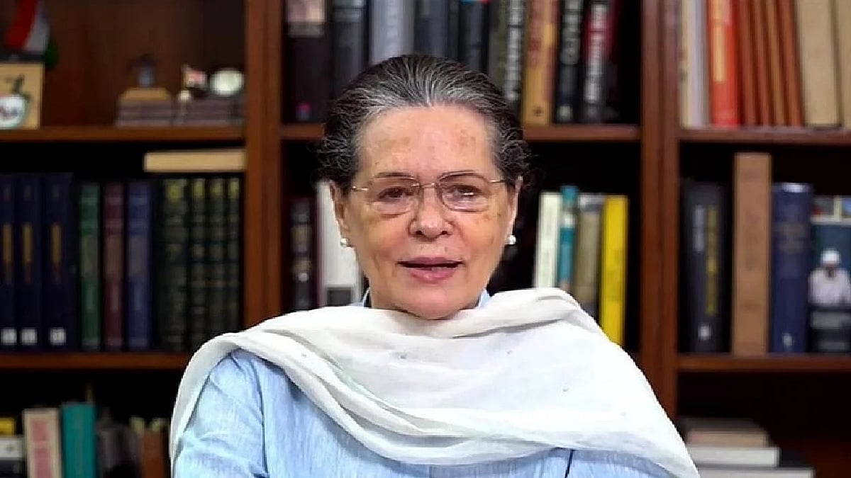 सोनिया गांधी ने देशवासियों को दी दिवाली की शुभकामनाएं, कहा- प्रकाश का यह पर्व प्रत्येक परिवार के लिए लाए सुख-समृद्धि   