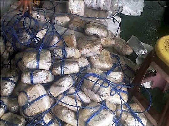 गुजरात बना भारत में ड्रग्स तस्करी का आसान रास्ता, अब 88 करोड़ रुपये का नशीला पदार्थ जब्त, एक गिरफ्तार