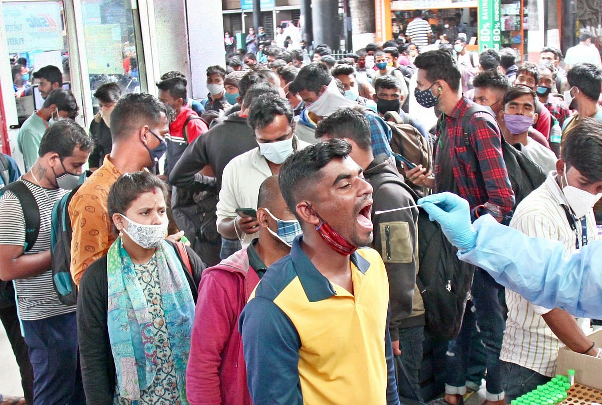 ओमिक्रॉन की तेज रफ्तार ने बढ़ाई टेंशन, नाइट कर्फ्यू से त्योहारों पर प्रतिबंध तक... केंद्र ने राज्यों को दिए 5 सुझाव