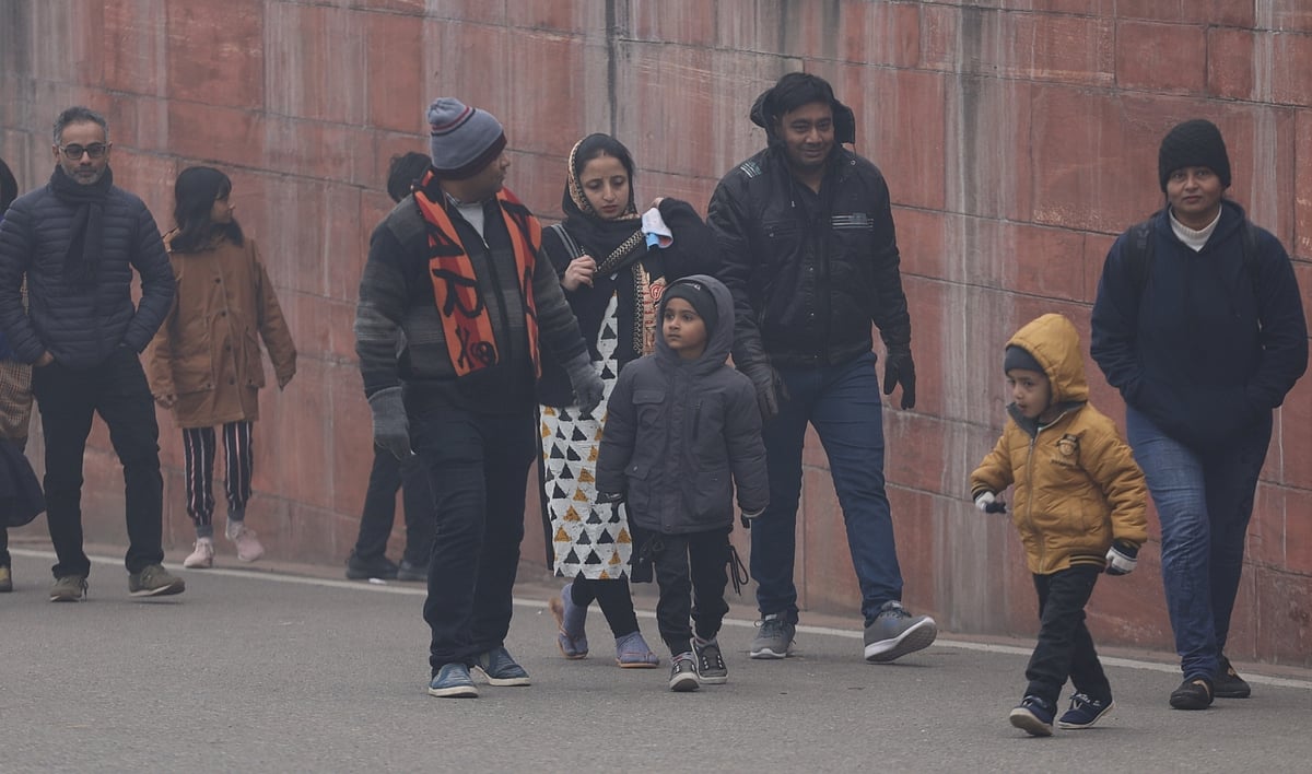 Weather Alert: दिल्ली की सर्दी से सावधान!ठंडे दिन होने वाले हैं शुरू, जानें मौसम का हाल