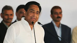 मध्य प्रदेश: पूर्व CM कमलनाथ के दबाव में झुकी शिवराज सरकार! OBC आरक्षण के बिना नहीं होंगे चुनाव