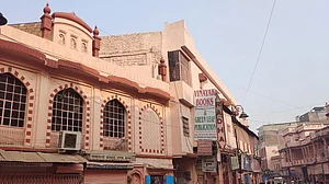 ग्राउंड रिपोर्ट: काशी तो काशी है, कोई कितनी भी कोशिश कर ले, इसे उन्माद से नहीं जीता जा सकता...
