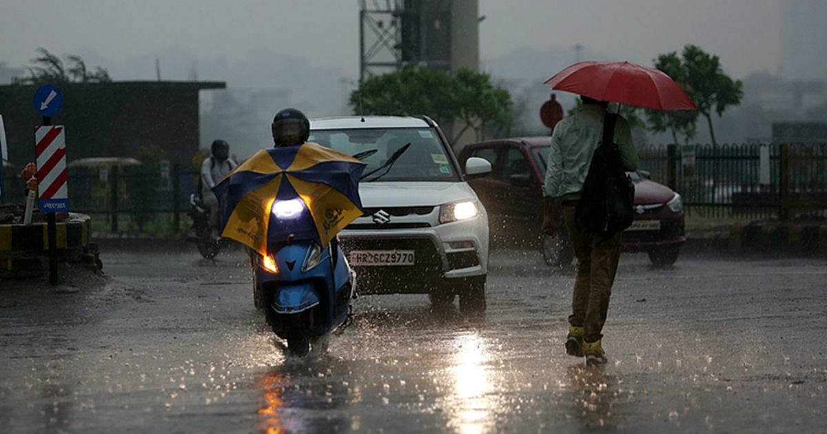 दिल्ली में ठंड के बीच इस दिन होगी झमाझम बारिश! कोहरे और ठिठुरनभरी सर्दी से होगा नये साल का स्वागत