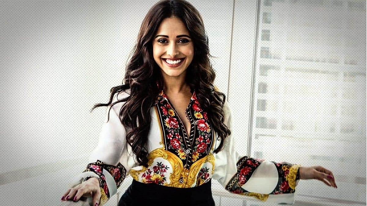 सिनेजीवन: फिल्म 'सर्कस' का फर्स्ट लुक जारी और बॉक्स ऑफिस पर 'दृश्यम 2' का धमाल, इतने रुपये का आंकड़ा किया पार  