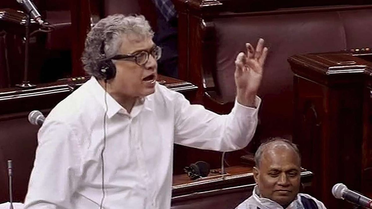 टीएमसी सांसद डेरेक ओब्रायन राज्यसभा से 
 सस्पेंड, पूरे सत्र में नहीं हो सकेंगे शामिल, जानें क्या है कारण?