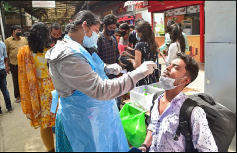 हरियाणा में ओमिक्रॉन के 6 केस मिलने पर खौफ, भीड़भाड़ वाली जगहों में बिना टीका प्रवेश पर पाबंदी
