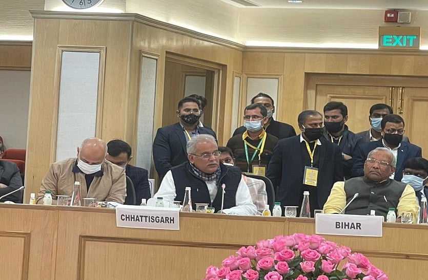 वित्तमंत्री सीतारमण की राज्यों के साथ बैठक, CM बघेल ने केंद्र से मांगी राज्य के हिस्से की धनराशि, रखे कई प्रस्ताव