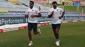 खेल जगत की 5 बड़ी खबरें: ICC रैंकिंग में मयंक और अश्विन को बड़ी बढ़त और भारतीय खिलाड़ी पाई गई कोरोना पॉजिटिव