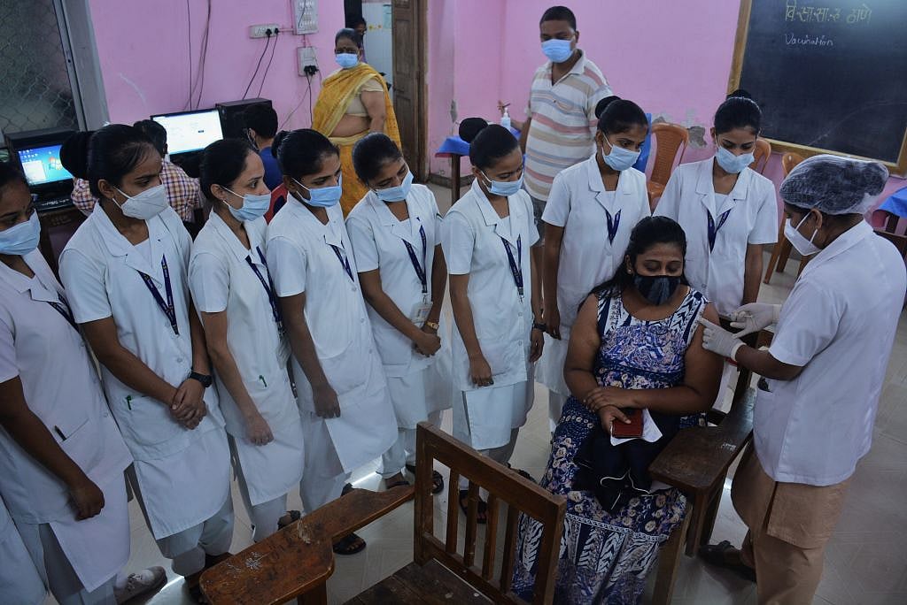 ओमिक्रॉन पर भयावह भविष्यवाणी, डॉ वी के पॉल बोले-- ब्रिटेन की तरह भारत में भी फैला तो हर रोज सामने आएंगे 14 लाख केस