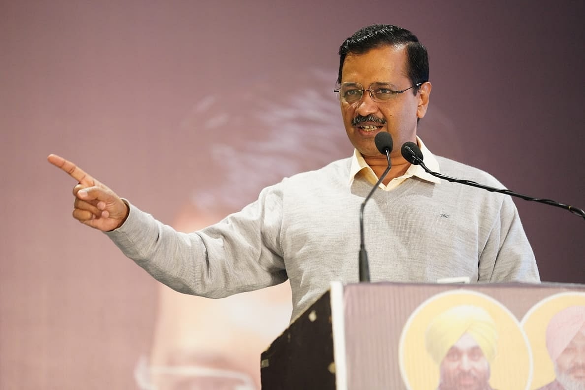 दिल्ली में लगातार बढ़ रहे कोरोना के मामले, केजरीवाल सरकार ने स्थगित किया अंबेडकर पर शो 