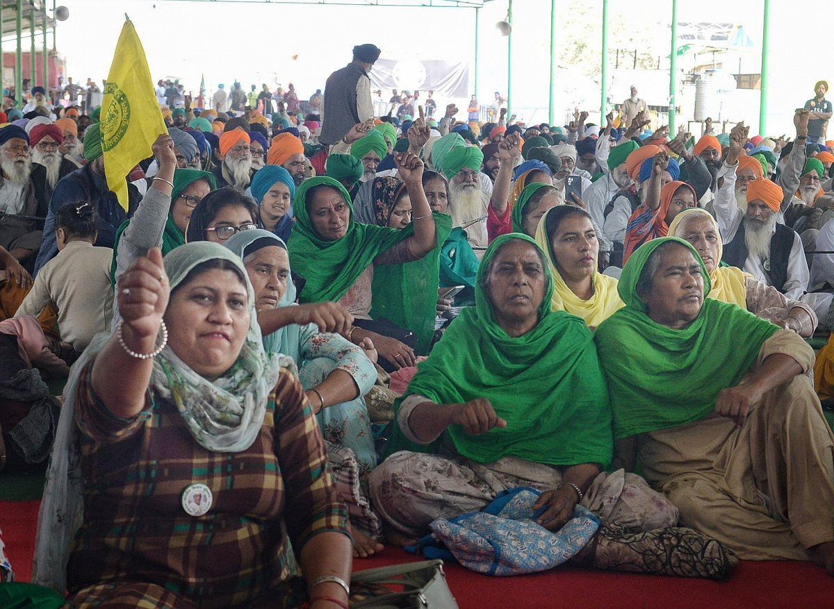 किसान आंदोलन पर आज होगा बड़ा फैसला,  सीमाओं से मोर्चे होंगे वापस, लेकिन आंदोलन 'खत्म' नहीं बल्कि होगा 'स्थगित'