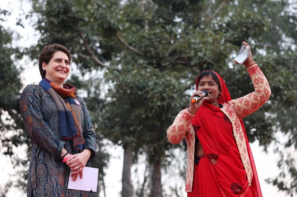 फिरोजाबाद में प्रियंका गांधी ने जानी महिलाओं की समस्या, बोलीं- सरकार बनी तो देंगे आठ लाख रोजगार