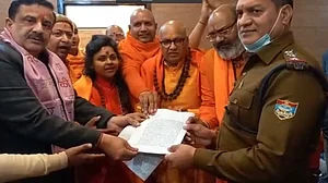 हरिद्वार हेट कॉनक्लेव में जहर उगलने वाले पहुंचे पुलिस के पास, काउंटर एफआईआर की अर्जी दी, फिर से की जनसंहार की बात