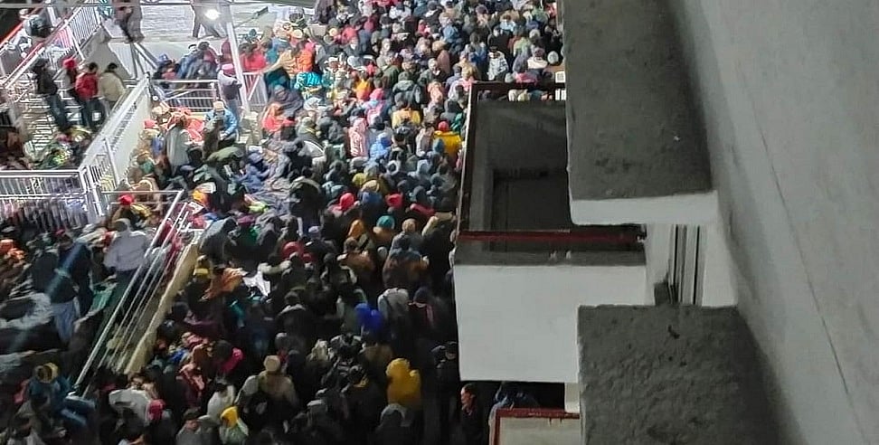 माता वैष्णो देवी मंदिर में भगदड़ से 12 श्रद्धालुओं की गई जान, कई घायल, स्वास्थ्य अधिकारी ने बताया- कहां के थे मृतक 