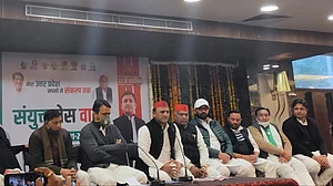 अखिलेश-जयंत ने मुजफ्फरनगर और मेरठ में किया संयुक्त प्रेस कॉन्फ्रेंस, बोले- हम किसान के बेटे, उनके लिए करेंगे काम