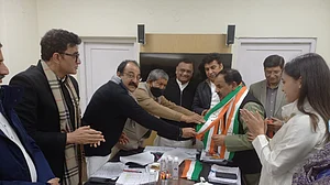 हरक सिंह रावत ने ज्वाइन की कांग्रेस, पुत्रवधु अनुकृति भी कांग्रेस में शामिल, कहा- बीजेपी ने मुझे यूज किया
