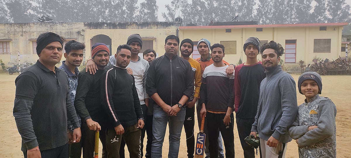 यूपी चुनाव ग्राऊंड रिपोर्ट : साम्प्रदायिकता की राजनीति से नाराज़ नौजवान अब चाहते हैं सिर्फ काम की बात