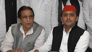 यूपी चुनावः अखिलेश ने रामपुर से आजम खां को उतारा, बेटे अब्दुल्ला को भी स्वार टांडा से बनाया सपा उम्मीदवार