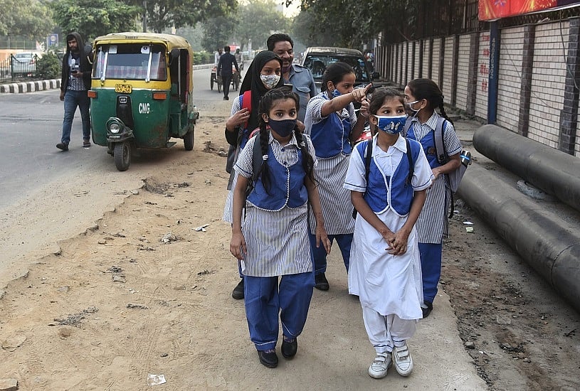 दिल्ली में जल्द खुल सकते हैं सभी स्कूल, केजरीवाल सरकार कल DDMA से करेगी खोलने की सिफारिश