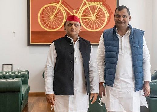 गोवा के बाद उत्तर प्रदेश में BJP को चुनाव से पहले बड़ा झटका, विधायक आर के शर्मा सपा में हुए शामिल