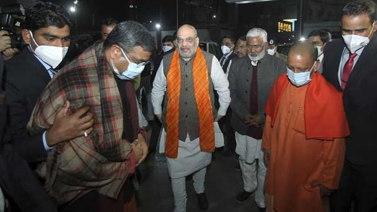 यूपी में प्रचार करते अमित शाह और योगी आदित्यनाथ