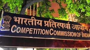 अर्थ जगत की 5 बड़ी खबरें: चीनी कंपनी पर बाजार विरोधी नीतियों के आरोप और बदली गई एयर इंडिया की इन-फ्लाइट स्वागत घोषणा