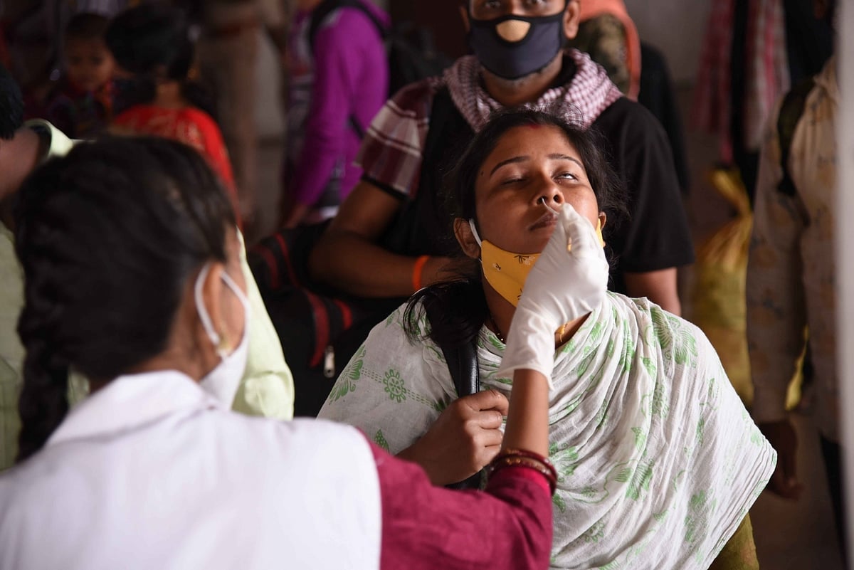 देश में कोरोना की डरावनी रफ्तार जारी, 24 घंटे में 5 हजार से ज्यादा नए केस मिले, संक्रमितों की संख्या 32 हजार के पार
