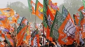 यूपी: BJP विधायक की टिप्पणियों से आहत सिख समुदाय ने किया प्रदर्शन, पार्टी से बर्खास्त करने की मांग