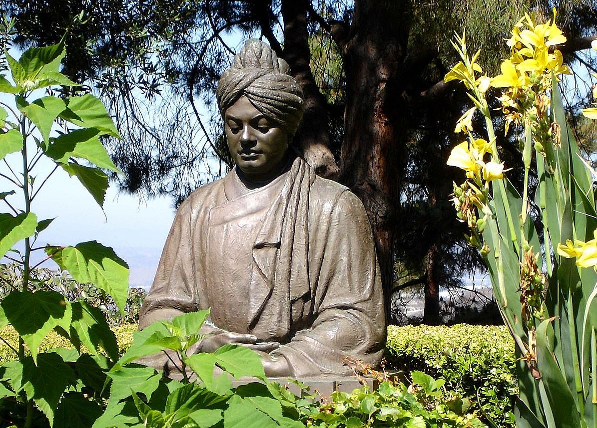 राम पुनियानी का लेखः विवेकानंद का हिन्दू धर्म प्रेम और मानवता से परिपूर्ण, धर्म में राजनीति के घालमेल के खिलाफ थे