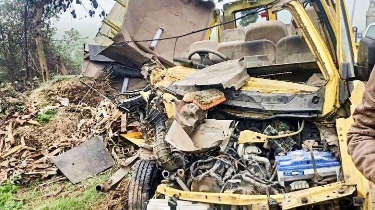 यूपी के मुजफ्फरनगर में बड़ा हादसा! दो स्कूल बसों की टक्कर मे दस बच्चे घायल, 4 बच्चों की हालात गंभीर