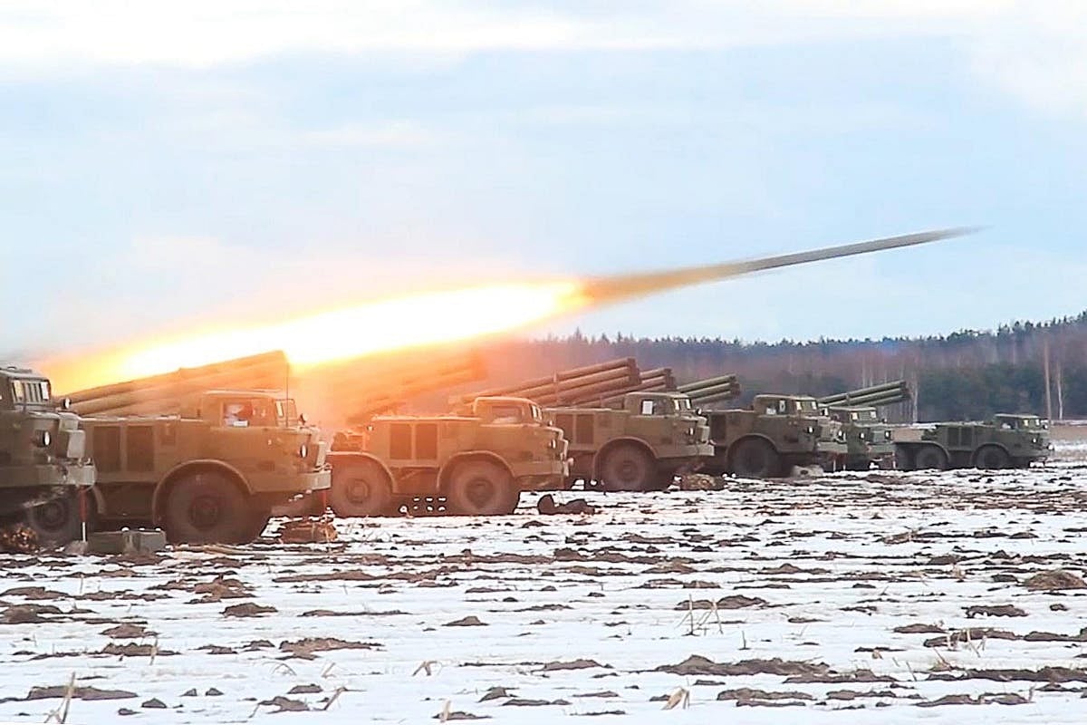 Russia Ukraine War: रूसी हमले में अब तक 300 लोग मारे, सभी सैन्य ढांचे तबाह, यूक्रेन का दावा