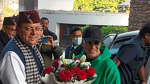 उत्तराखंड: बॉलीवुड एक्टर अक्षय कुमार ने CM धामी से की मुलाकात, बने राज्य के ब्रांड एंबेसडर