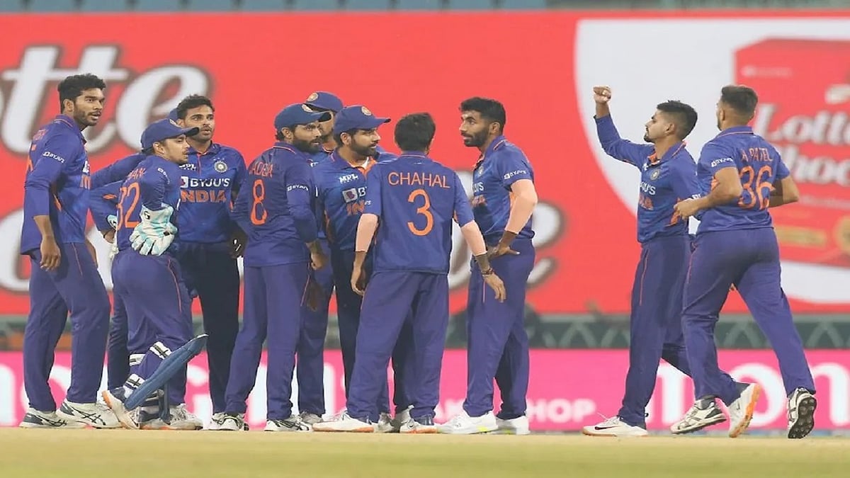 श्रीलंका के खिलाफ दूसरे T20 मैच से पहले टीम इंडिया को बड़ा झटका! सीरीज से बाहर हुआ ये ओपनर  