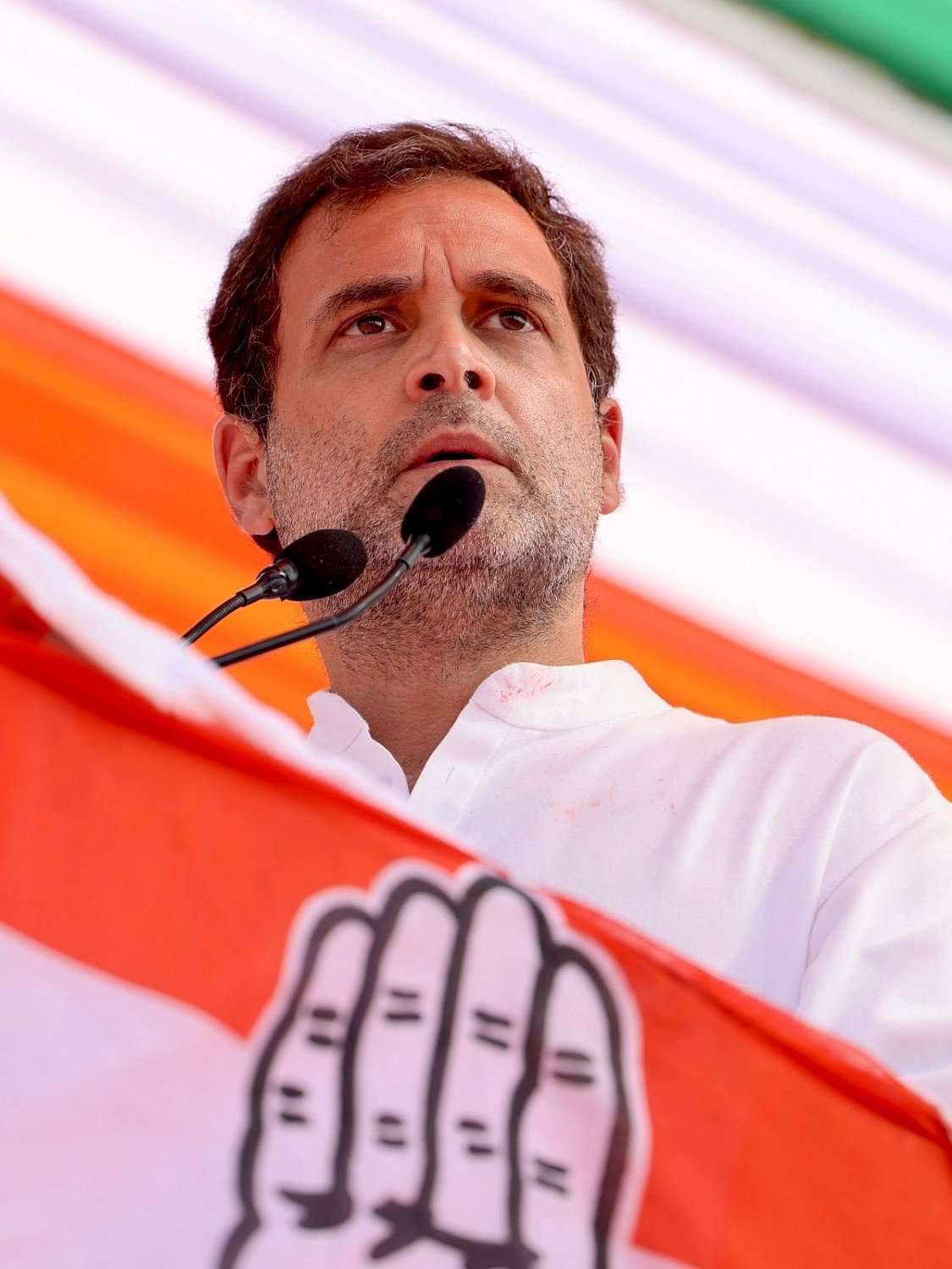 धान खरीद को लेकर राहुल गांधी ने बीजेपी, टीआरएस सरकार पर साधा निशाना, कहा- किसानों की मेहनत पर राजनीति शर्मनाक
