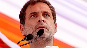 धान खरीद को लेकर राहुल गांधी ने बीजेपी, टीआरएस सरकार पर साधा निशाना, कहा- किसानों की मेहनत पर राजनीति शर्मनाक
