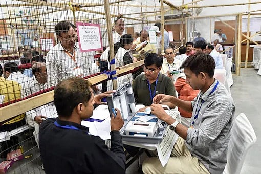 Election Results: जानें क्या है पांचों राज्यों के सीएम सीट की स्थिति, क्या कहते हैं शुरूआती रुझान?