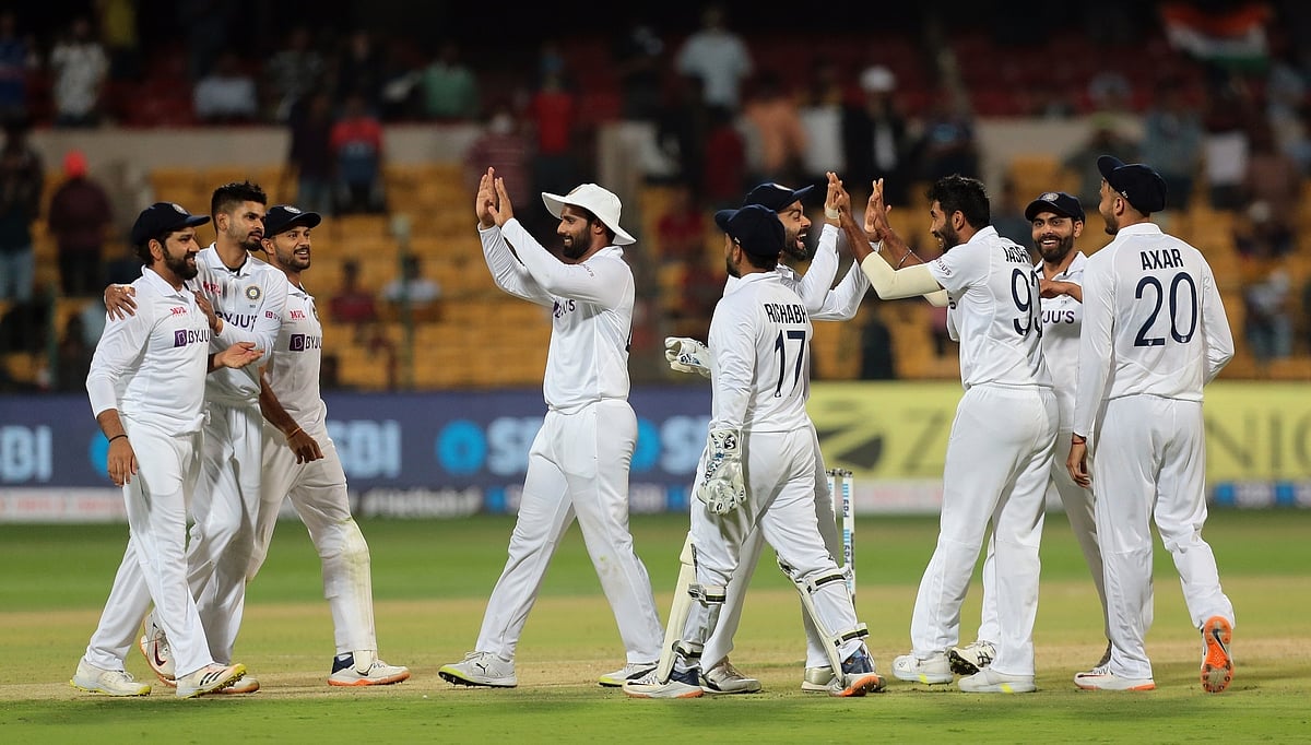 IND vs SL : पहले दिन का खेल खत्म, श्रीलंका का स्कोर 86/6, भारत से अभी भी 166 रन पीछे