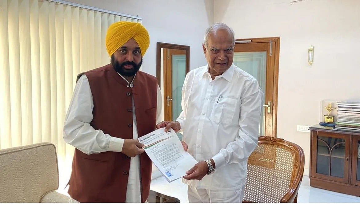 पंजाब: राज्यपाल से मिले भगवंत मान, सरकार बनाने का दावा किया पेश, इस दिन लेंगे CM पद की शपथ