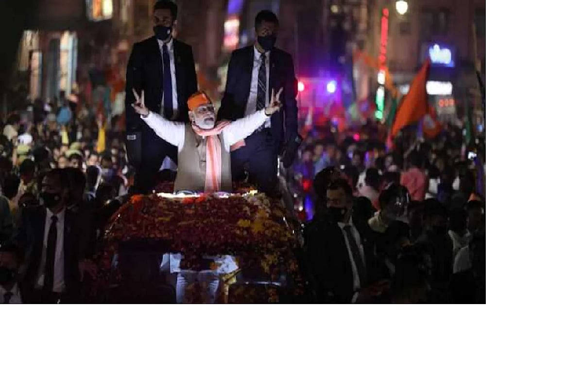 काशी बनी राजनीतिक राजधानी: बीजेपी को बचाने के लिए मोदी लगा रहे हैं चाय वाले से लेकर पान वाले तक दौड़