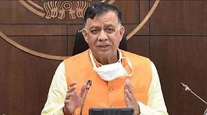 आठ बार के विधायक सतीश महाना होंगे यूपी विधानसभा अध्यक्ष, योगी की मौजूदगी में दाखिल किया अपना नामांकन
