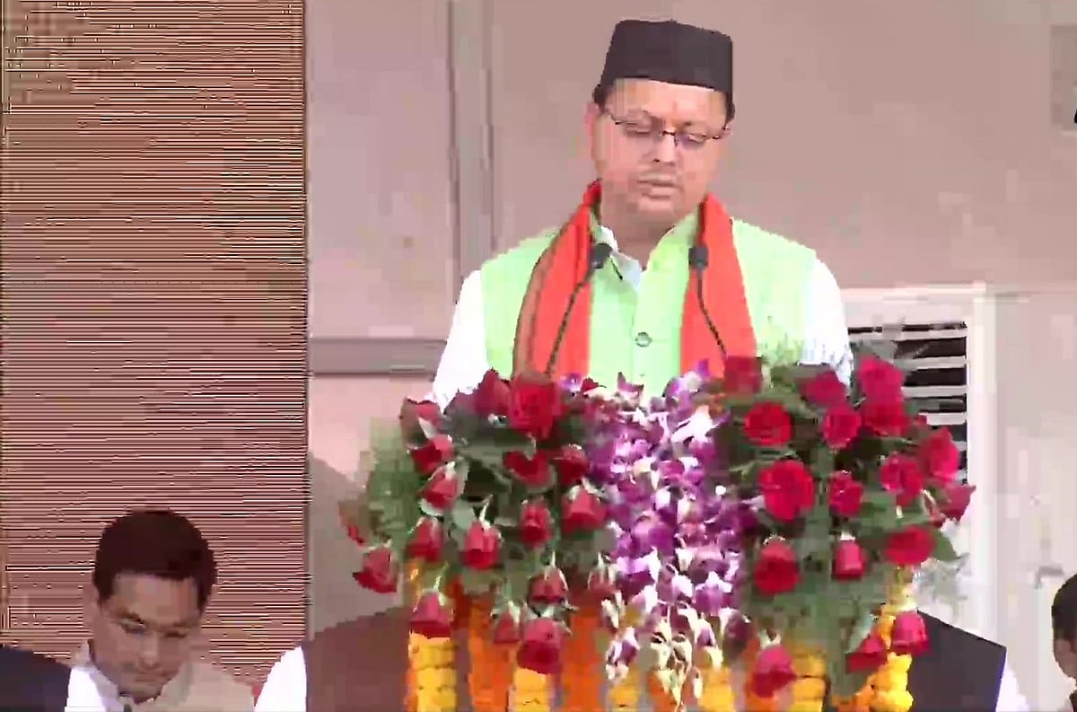 उत्तराखंड के 12वें सीएम बने पुष्कर सिंह धामी, इन आठ मंत्रियों ने भी ली शपथ