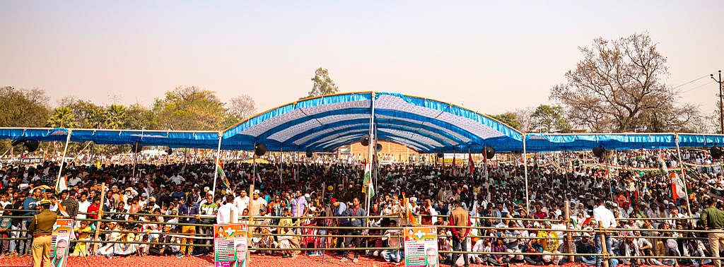 पूर्वांचल में प्रियंका की हुंकार, कहा- यह सत्ता आपकी है, इसे अपने हाथ में लो, अपना हक हासिल करो