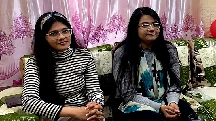 इंटरव्यू: यूक्रेन से दिल्ली लौटीं दो बहनों कुलसूम और ज़ैनब ने सुनाई अपनी दास्तां, यादें अब भी डराती हैं