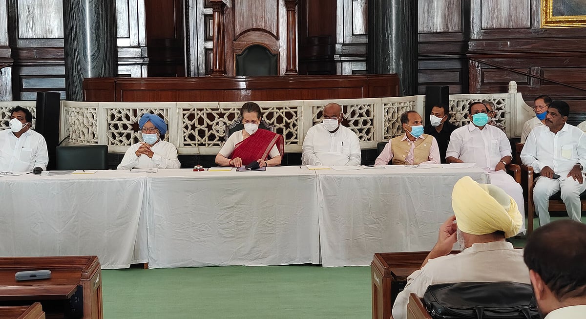 सत्तापक्ष और उसके नेताओं का विभाजनकारी एजेंडा अब राजनीतिक विमर्श की एक नियमित विशेषता बन गया है- सोनिया गांधी
