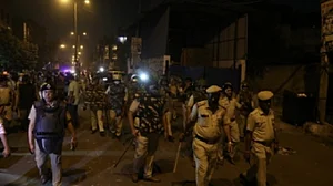 जहांगीरपुरी हिंसा के 5 आरोपियों पर NSA लगा, दिल्ली पुलिस ने गृह मंत्रालय को सौंपी प्रारंभिक रिपोर्ट